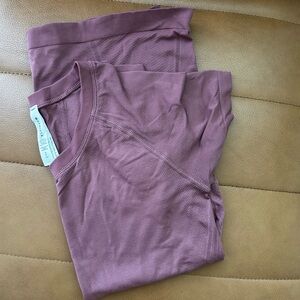 Athleta short sleeve shirt